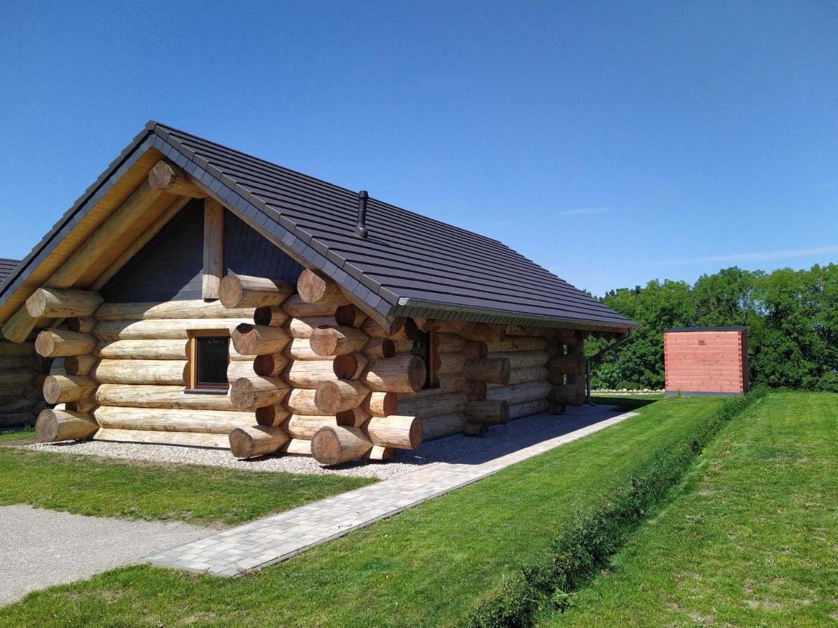 Groß Nemerow Naturstammhaus Tollensesee מראה חיצוני תמונה