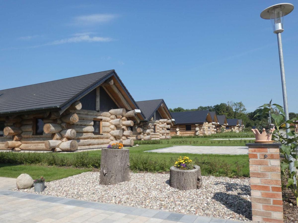 Groß Nemerow Naturstammhaus Tollensesee מראה חיצוני תמונה