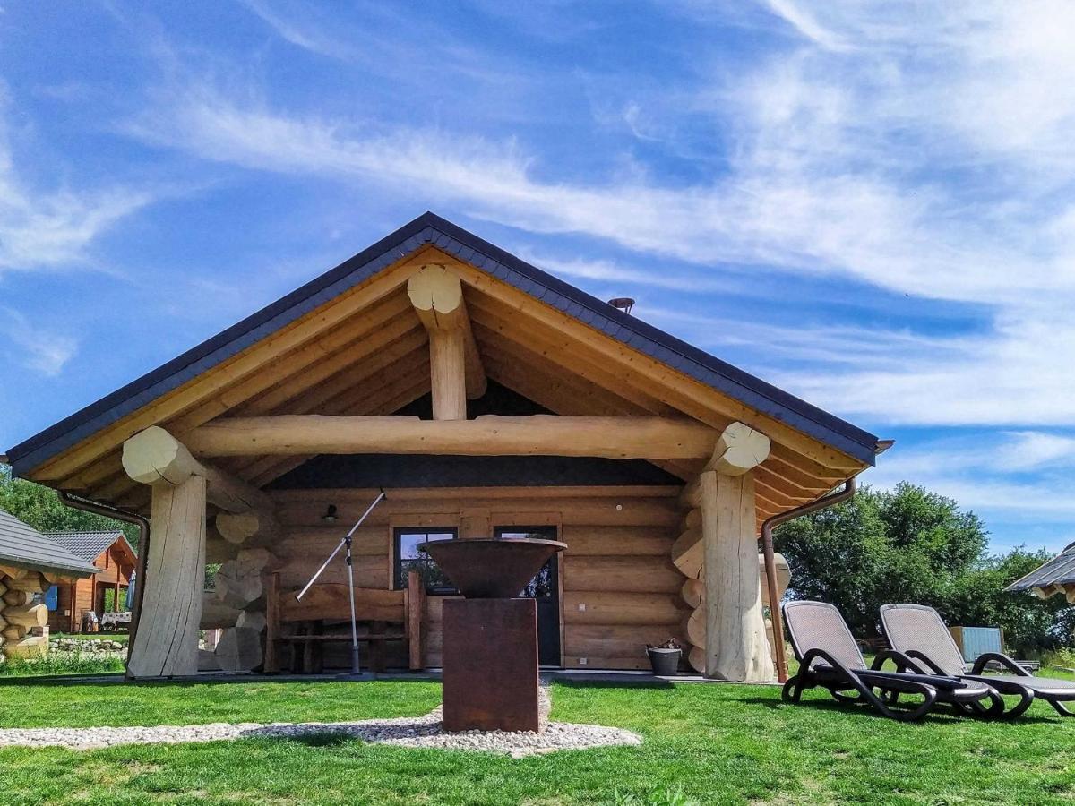 Groß Nemerow Naturstammhaus Tollensesee מראה חיצוני תמונה