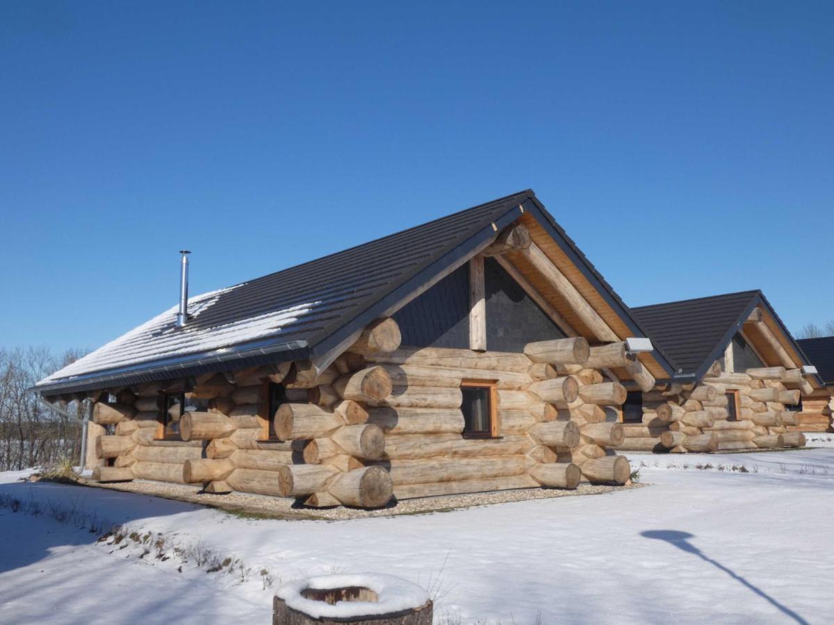 Groß Nemerow Naturstammhaus Tollensesee מראה חיצוני תמונה