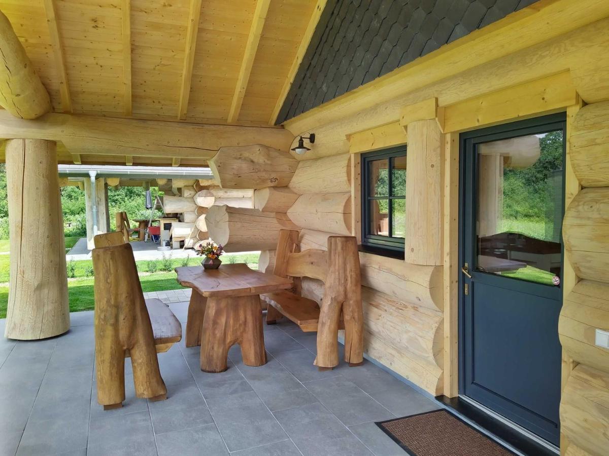 Groß Nemerow Naturstammhaus Tollensesee מראה חיצוני תמונה